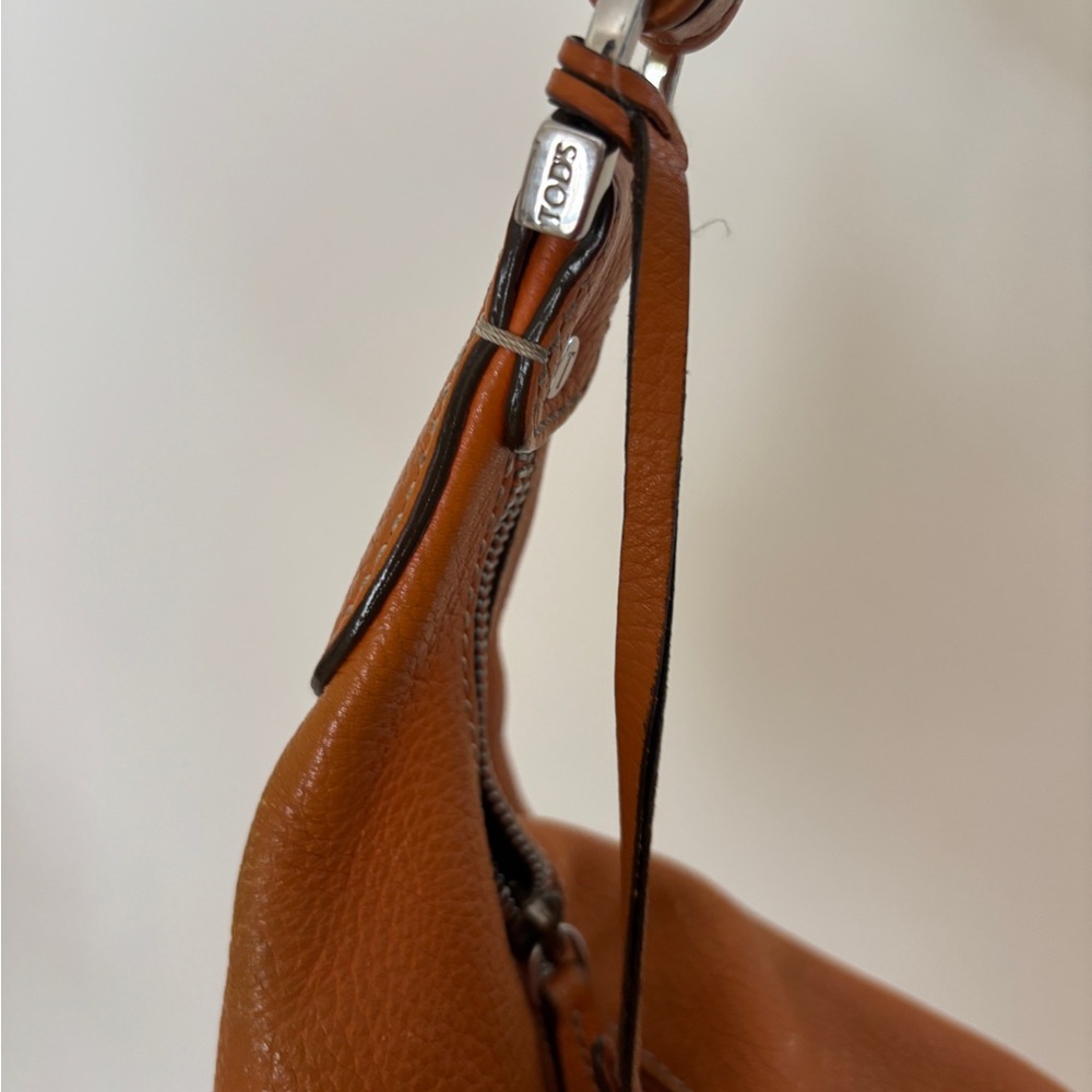 TOD'S Charlotte Hobo - Picture 5 of 13